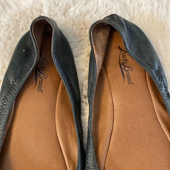 LUCKY BRAND black leather flats, good condition size 8 - Picture 4 of 8